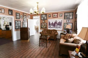 Parry Lodge - Hall