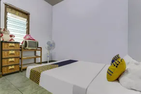 OYO Homes 91151 Desa Wisata Kreatif Perdamaian Srumbung Gunung - Room