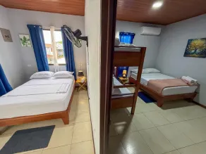 Cabinas Jacana Tortuguero  - Habitación