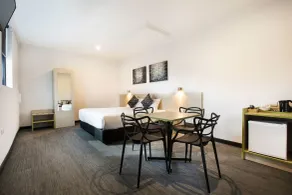 Nightcap at St Albans Hotel - Room