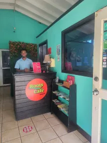 Roots Cafe Negril Rooms - Rezeption
