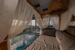 Ada Luxury - Living area