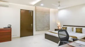 Royal Residence Cyber City - Rum