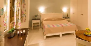Nikolas Villas Kamilari - Rom