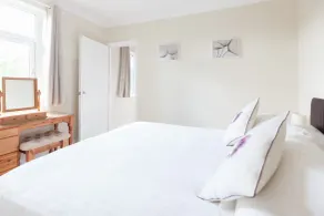 Toothbrush Apartments - Ipswich East - Cauldwell Ave - Room