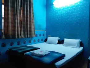 Hotel Raj Bed & Breakfast - Room