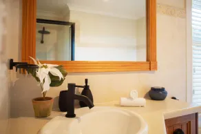 Bellevue by Your Innkeeper Mudgee - Bathroom