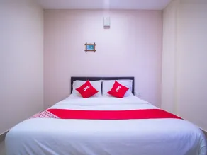 Royals Star Hotel - Chambre
