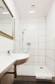Hotel Unter den Linden - Badeværelse