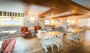 Darlington Arms by the airport - Free parking - Bar & Food - Restaurant