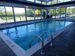 Holiday Inn Express Milford by IHG - Piscine