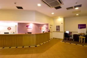 Premier Inn Manchester Portland St - Reception