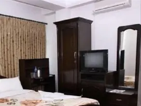 Hotel Aradhya Palace - Chambre