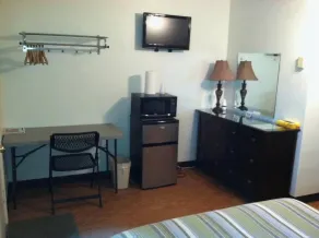 Cadiz Motel by OYO on route 250 - Chambre