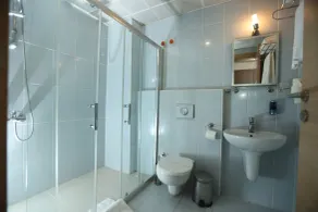 Gun Otel - Badezimmer