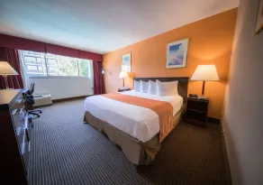 Howard Johnson by Wyndham Fullerton/Anaheim Conference Cntr - Chambre