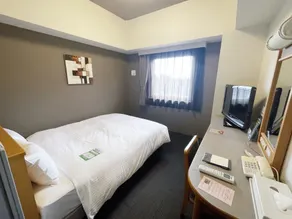 Hotel Route-Inn Tsubamesanjo Ekimae - Chambre