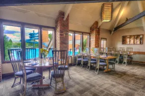 Fairmont Hot Springs Resort - Ingresso interno