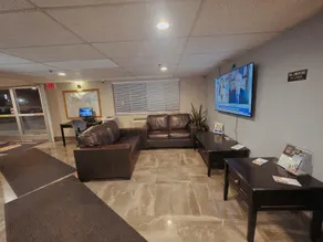 Super 8 By Wyndham Henderson North East Denver - Resepsjon