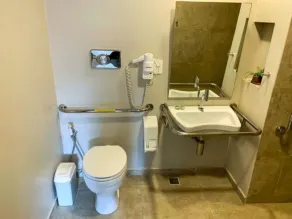 Cais da Praia Hotel - Bathroom