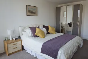 Toothbrush Apartments - Ipswich Waterfront South - Avalon Court - Room