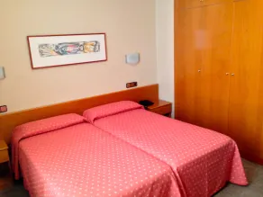 Hotel Pelayo - Room