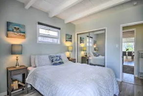 Remodeled Ventura Beach Home with Yard & Fire Pit! - Interior