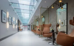 DoubleTree by Hilton London Heathrow Airport - Reception
