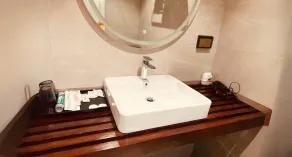 Lanha Hotel - Homestay - Badezimmer
