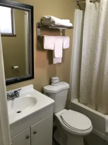 Princess Motel Maryville - Bathroom