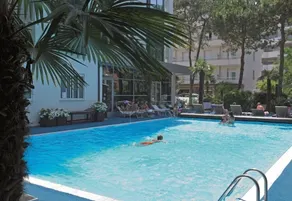 Hotel Carillon - Pool