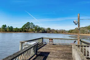 Cozy Barn Apt w/ 5-acre Pond in South Georgia! - Innvendig