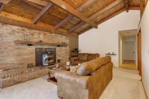Waterfront Deck + Views: Schroon Lake Sanctuary - Innvendig