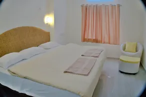 Hotel Sunrise - Room