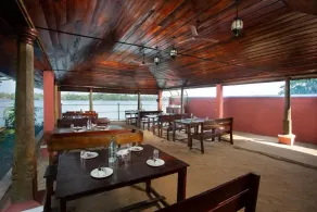 Ananda Cherai - Restaurant