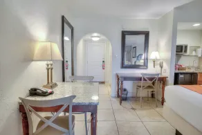 La Fiesta Ocean Inn & Suites - Chambre