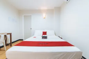 RedDoorz @ Rosario Street Bacolod - Habitación