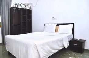 Hôtel La Couronne RW - Room