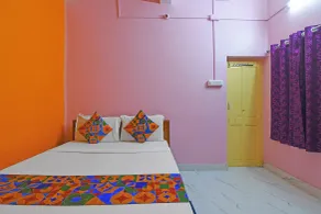 Fabhotel Tulip - Camera