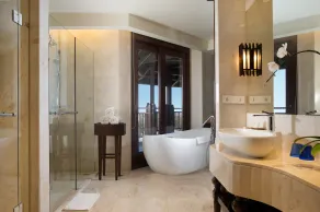 Holiday Inn Resort Bali Nusa Dua by IHG - Salle de bain