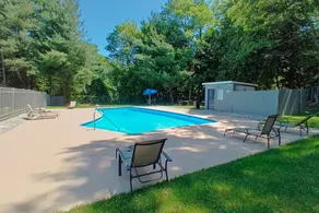 Quality Inn Spring Valley - Nanuet - Piscine