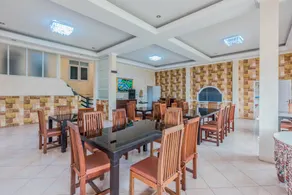 Hotel O Bogor Puncak Near Padang Golf Bukit Pelangi Formerly Gunung Geulis Village - Restaurant
