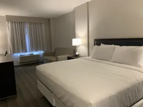 Wingate by Wyndham JFK Airport/Far Rockaway - Rom
