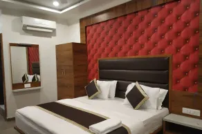 Hotel Govindam by Sky Stays - Room