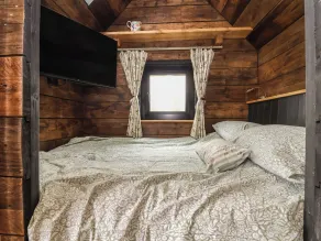 Cloud Cabin - Rom