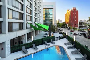Hilton Birmingham Downtown at UAB - Piscine