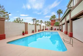 La Quinta by Wyndham Las Vegas RedRock/Summerlin - Pool