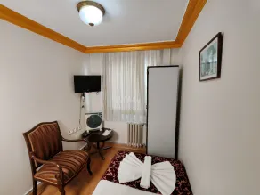 Sirkeci Emek Hotel - Room