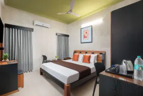 Nuzl - Hotel City Centre - Zimmer