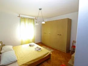 Apartment 686 - Room